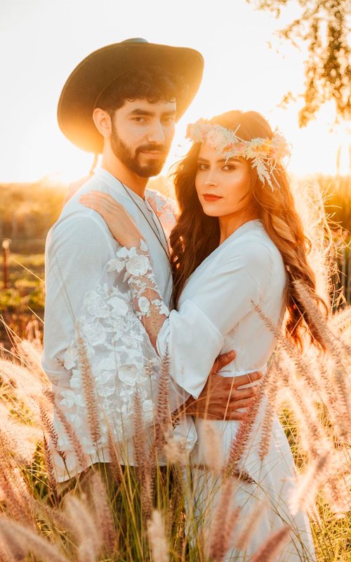 Space Disco Cowboy? Couples ditch traditional wedding dress codes in favor  of out-there themes – KGET 17